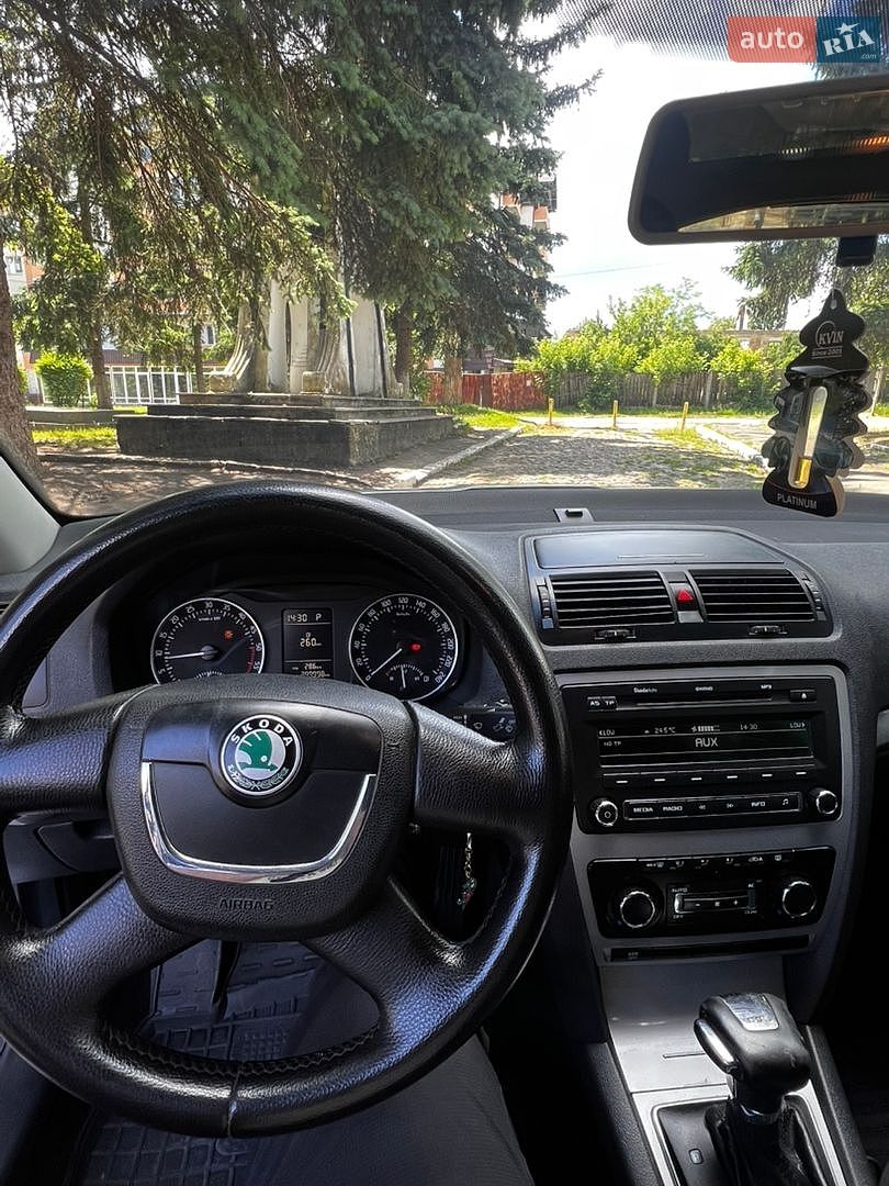 Skoda Octavia 2010 VIN TMBBS41Z9BB151630 фото оголошення 8 з 12