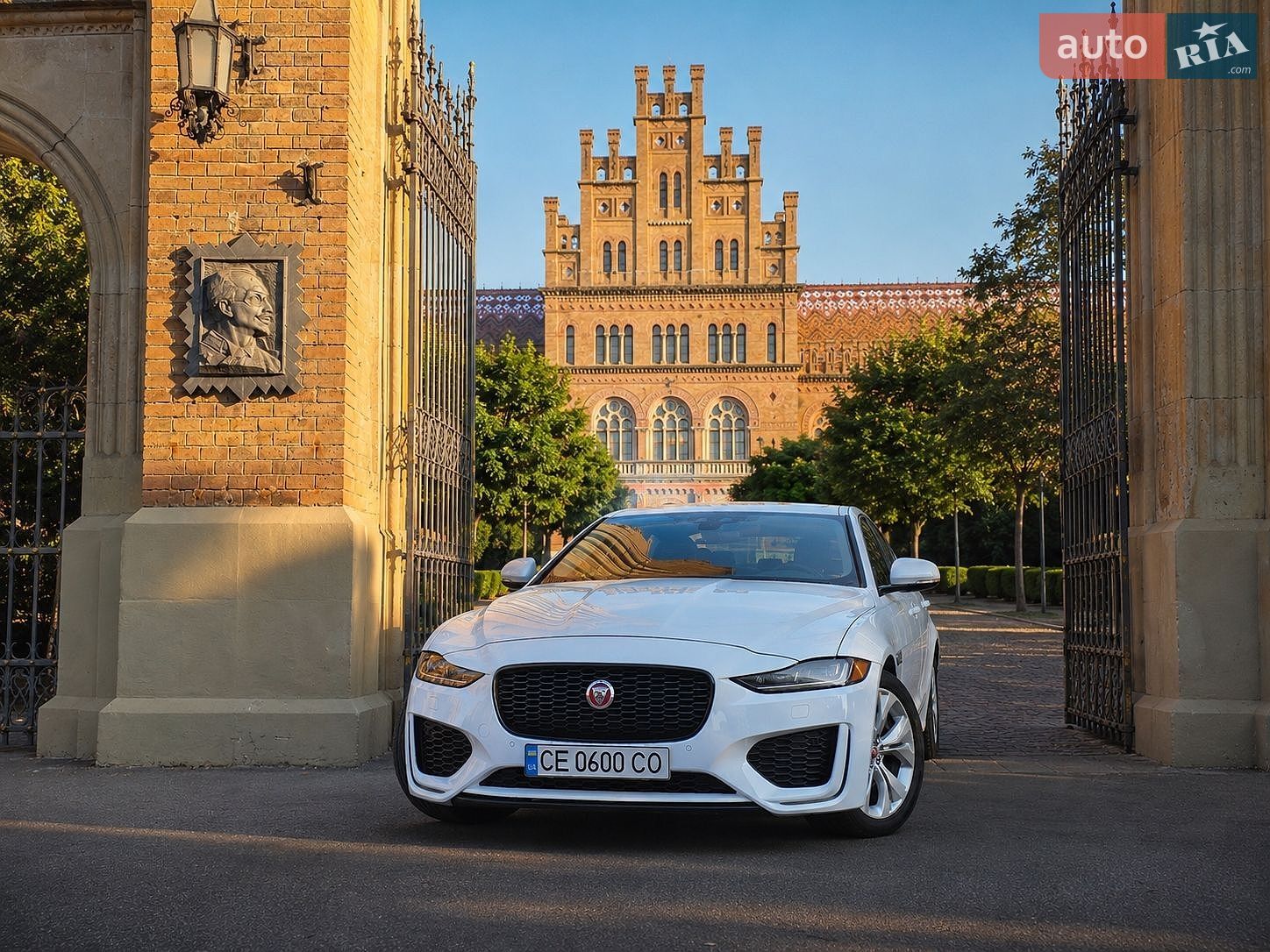 Jaguar XE 2020 VIN SAJAJ4FX7LCP64560 фото оголошення 9 з 9