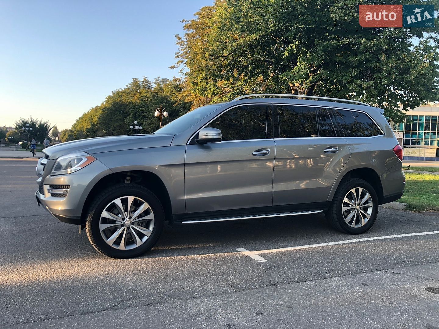 Mercedes-Benz GL-Class 2014 VIN 4JGDF7CE5EA410614 фото оголошення 2 з 126