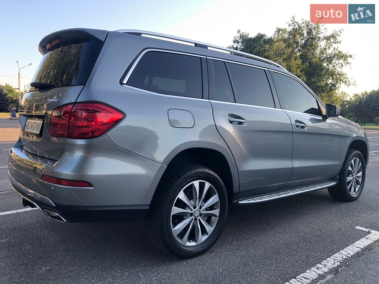 Mercedes-Benz GL-Class 2014 VIN 4JGDF7CE5EA410614 фото оголошення 4 з 126