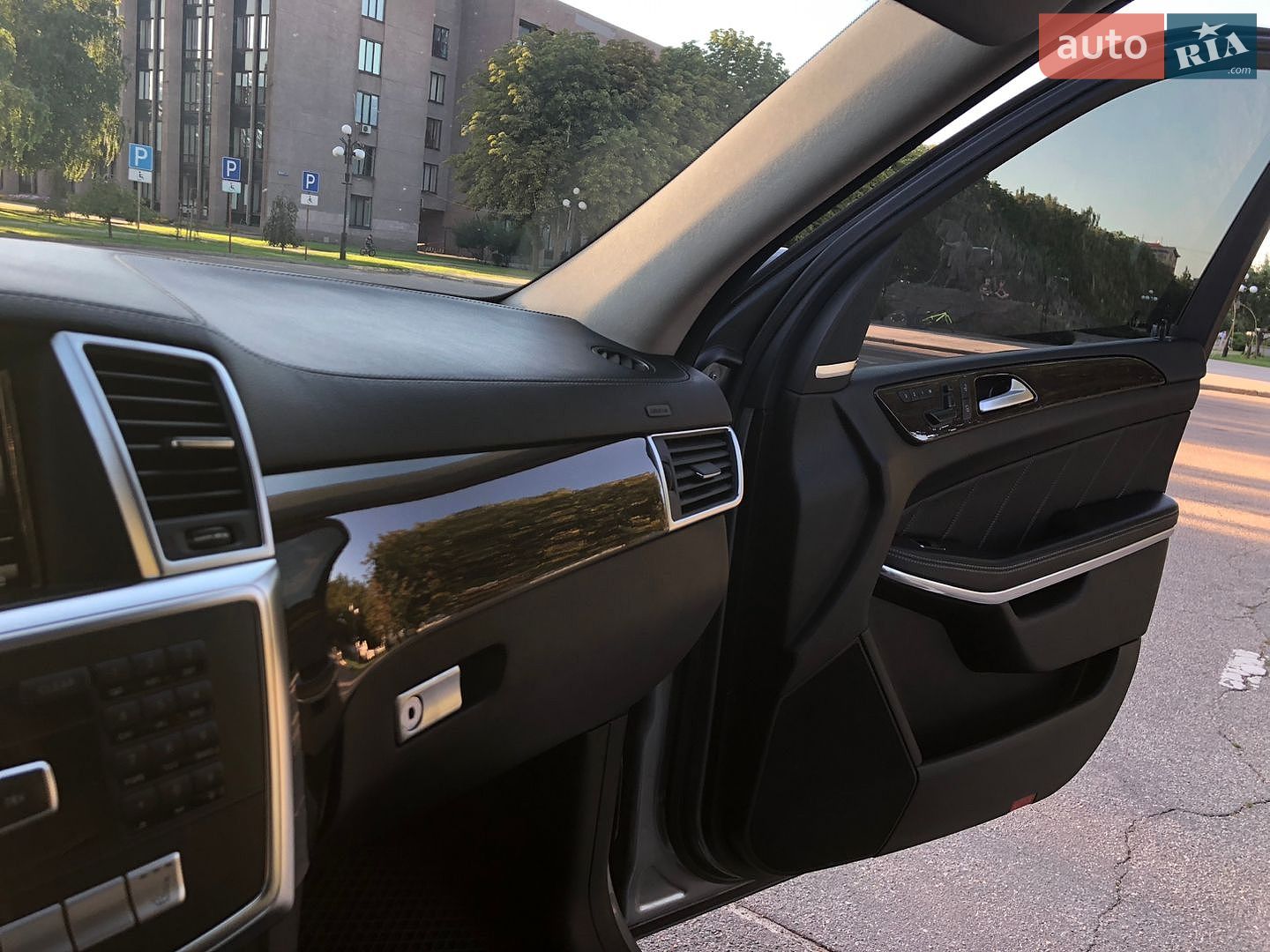 Mercedes-Benz GL-Class 2014 VIN 4JGDF7CE5EA410614 фото оголошення 80 з 126