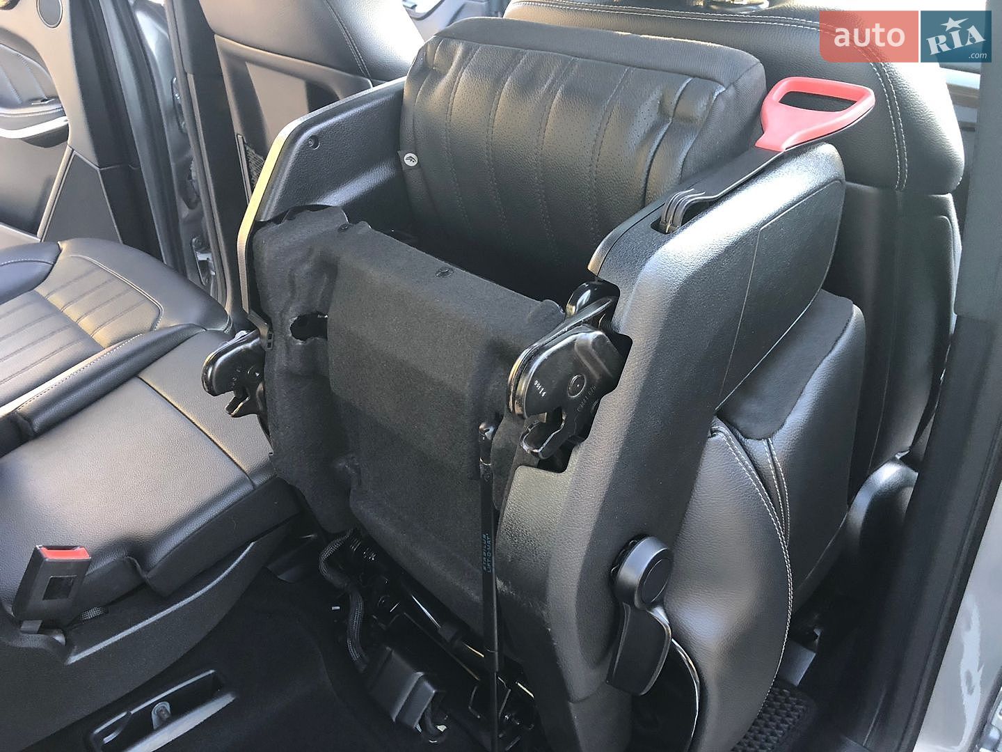 Mercedes-Benz GL-Class 2014 VIN 4JGDF7CE5EA410614 фото оголошення 115 з 126