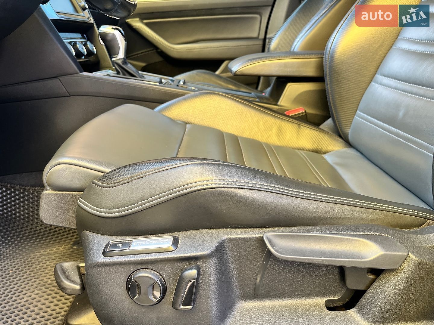 Volkswagen Passat 2015 VIN WVWZZZ3CZGE133132 фото оголошення 14 з 21