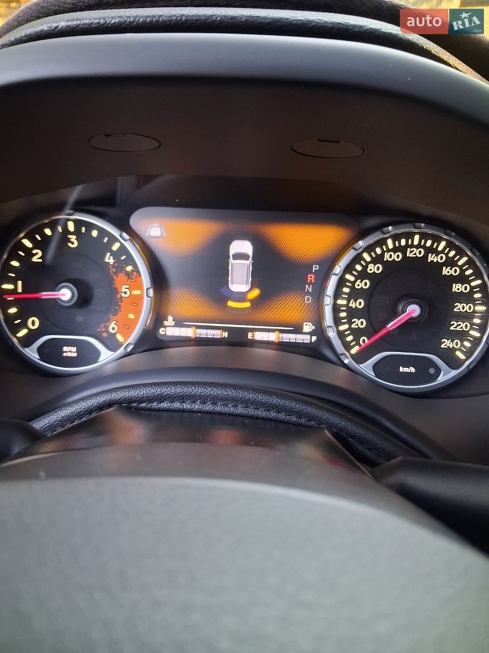 Jeep Renegade 2017 VIN 1C4BU0000HPF97021 фото оголошення 32 з 36
