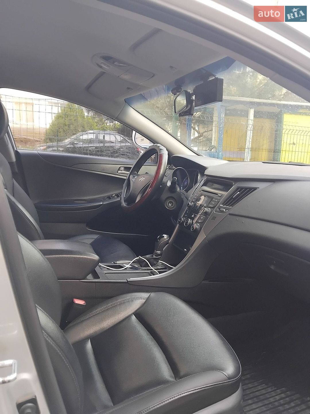 Hyundai Sonata 2013 VIN KMHEC41LBEA612984 фото оголошення 3 з 5