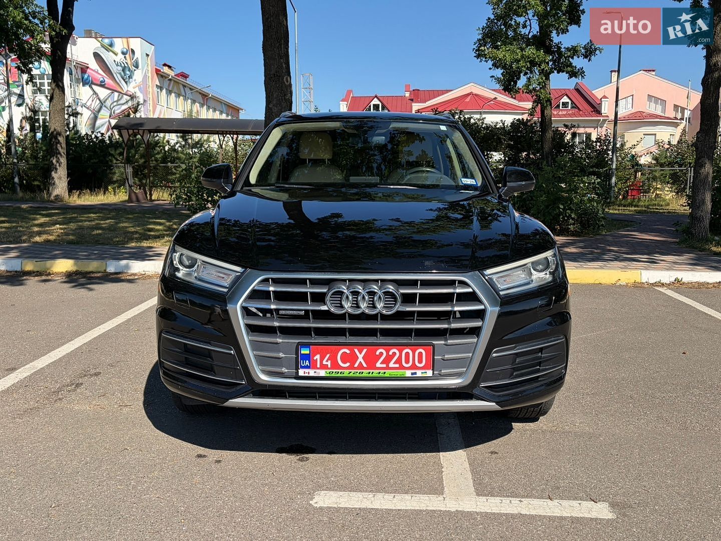 Audi Q5 2018 VIN WA1ANAFY8J2161057 фото оголошення 2 з 9