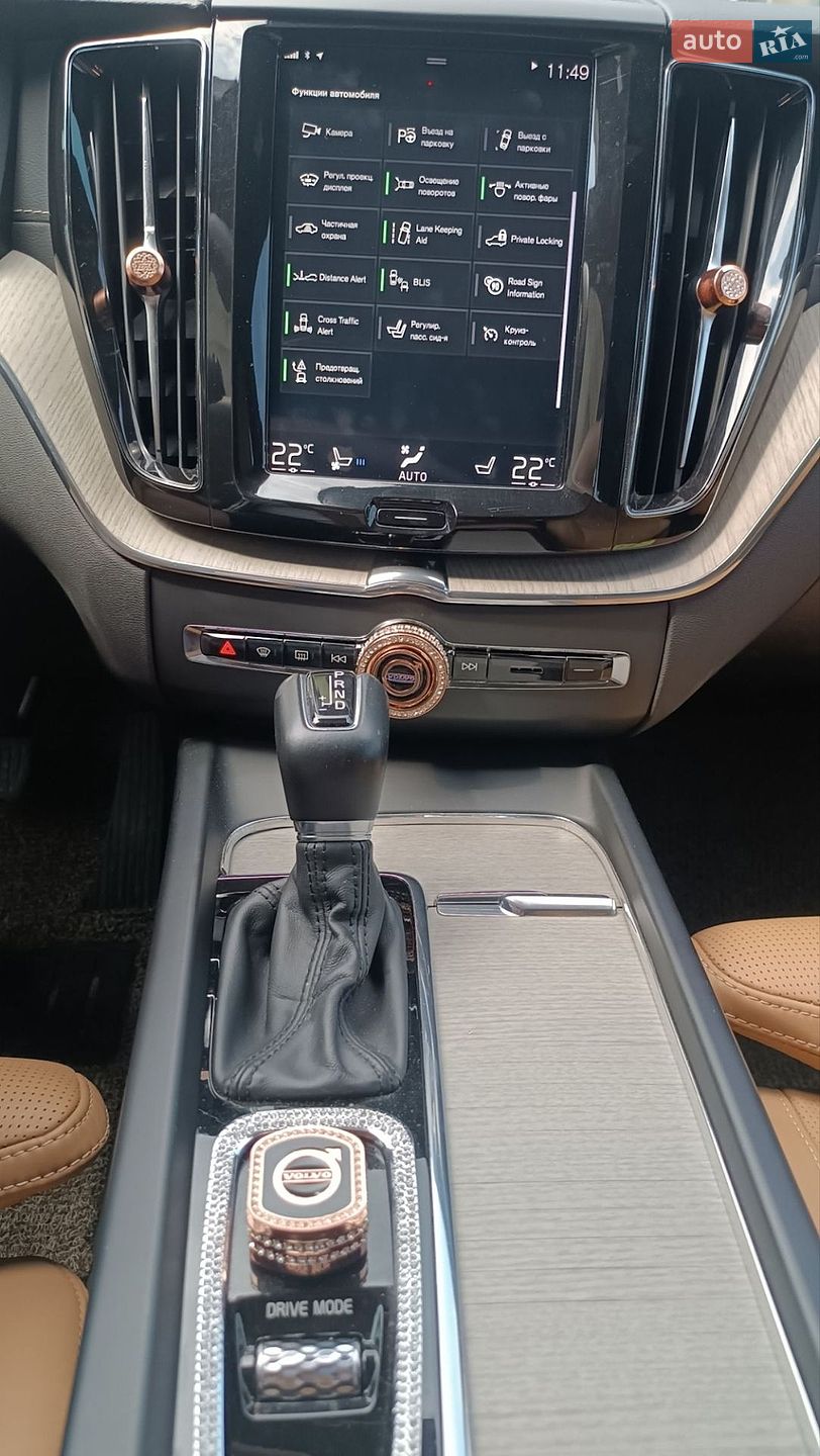 Volvo XC60 2019 VIN YV1UZ68TCK1338901 фото оголошення 68 з 74