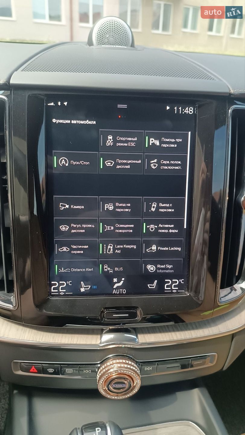 Volvo XC60 2019 VIN YV1UZ68TCK1338901 фото оголошення 70 з 74