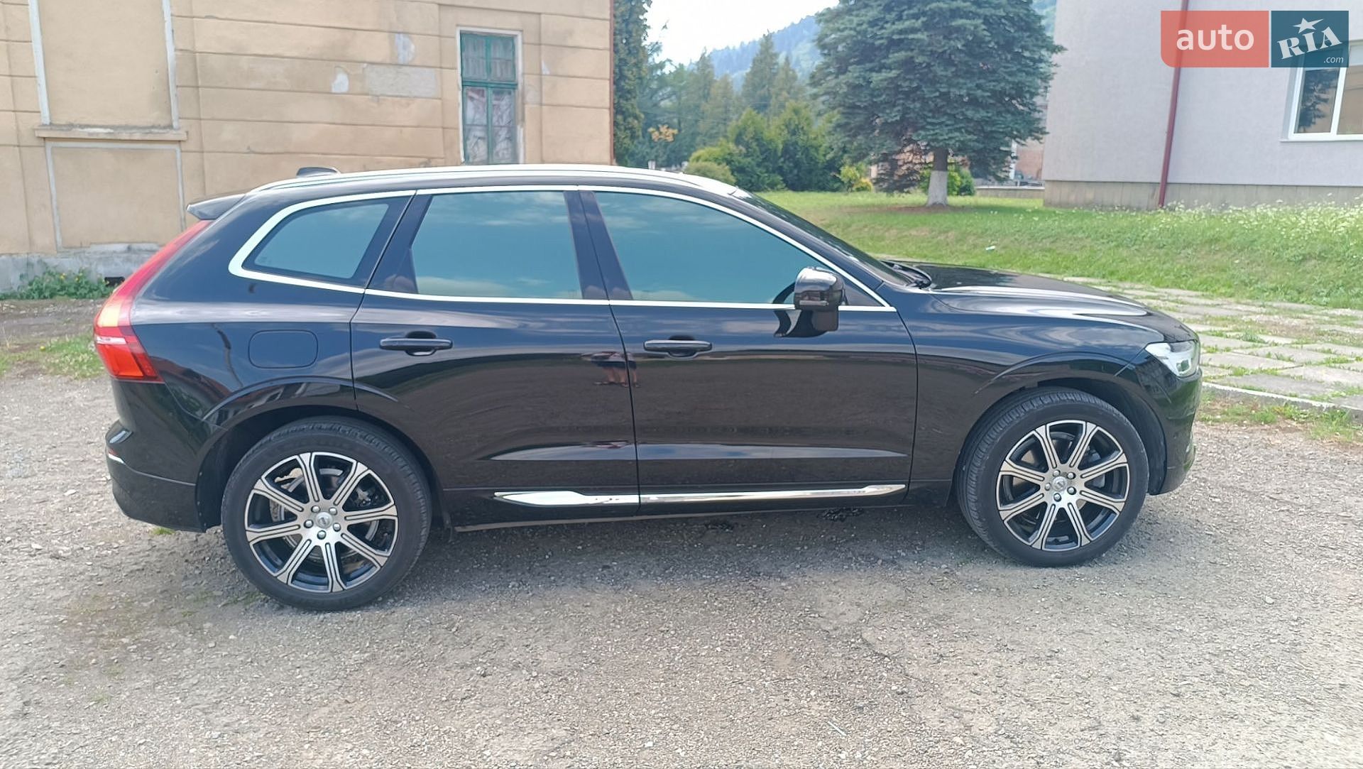 Volvo XC60 2019 VIN YV1UZ68TCK1338901 фото оголошення 4 з 74