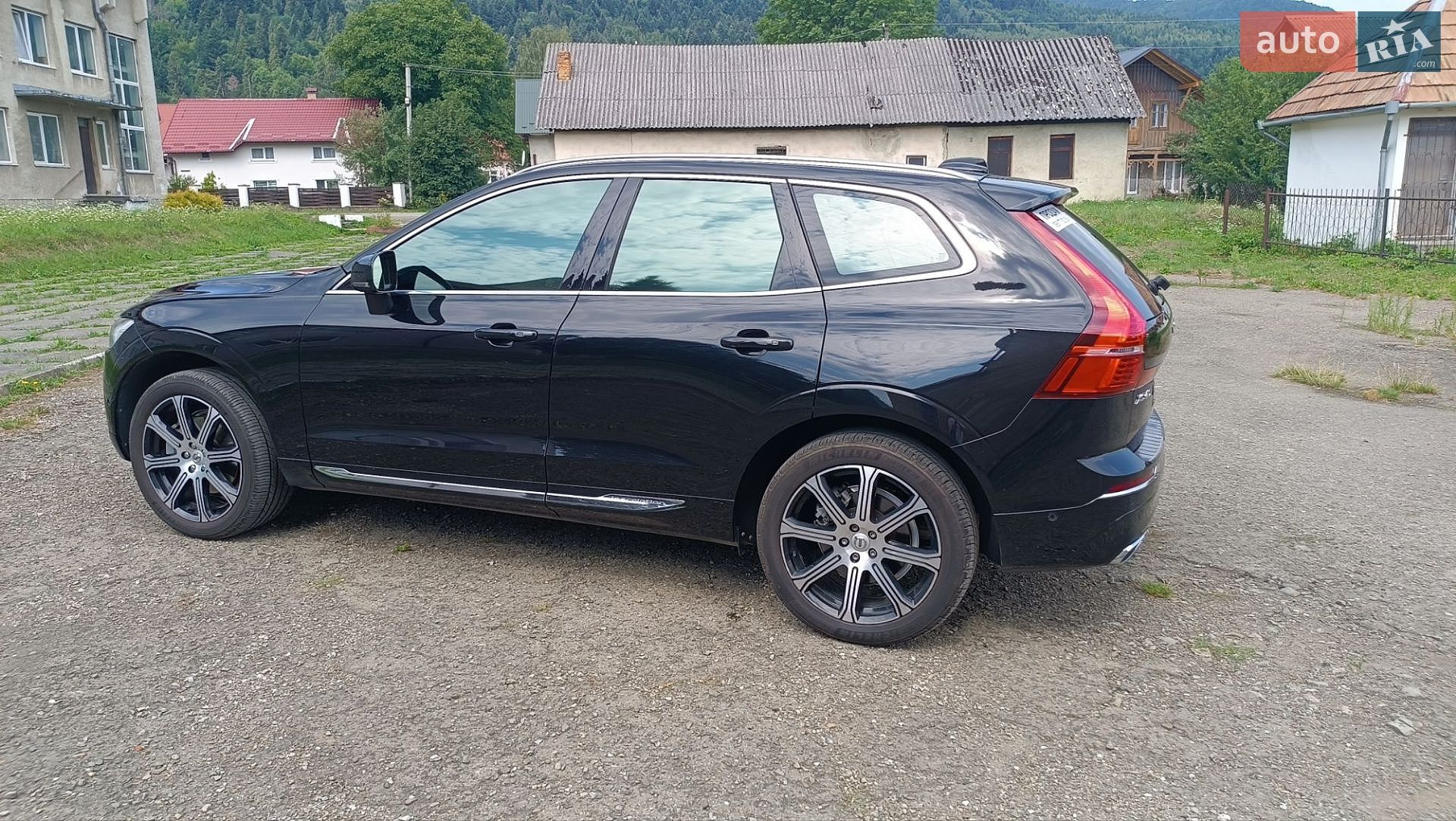 Volvo XC60 2019 VIN YV1UZ68TCK1338901 фото оголошення 3 з 74