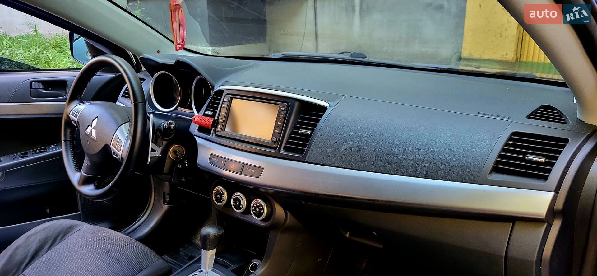 Mitsubishi Lancer 2008 VIN JMBLTCX3A9U000607 фото оголошення 4 з 11