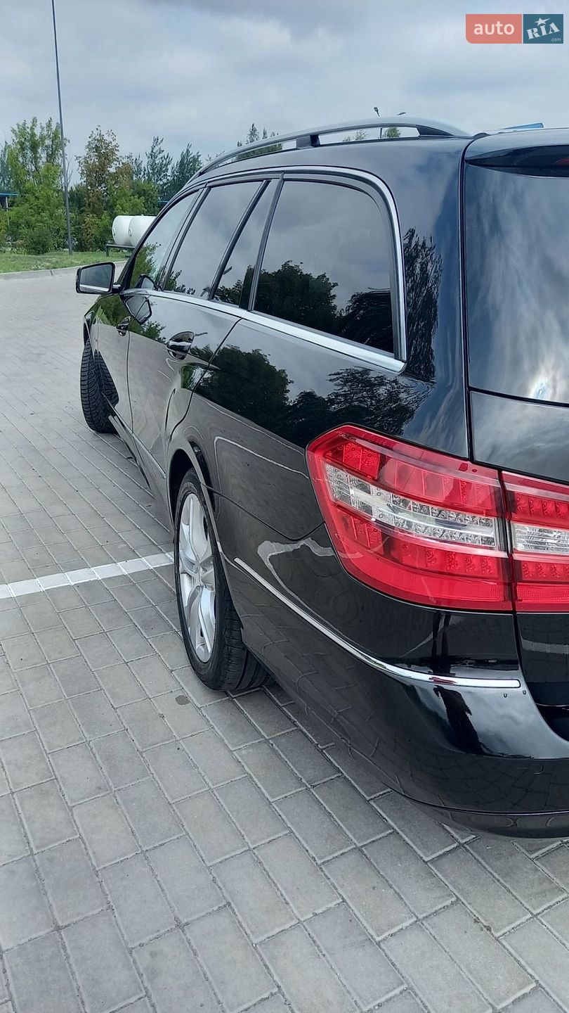 Mercedes-Benz E-Class 2011 VIN WDD2122021A403788 фото оголошення 15 з 21