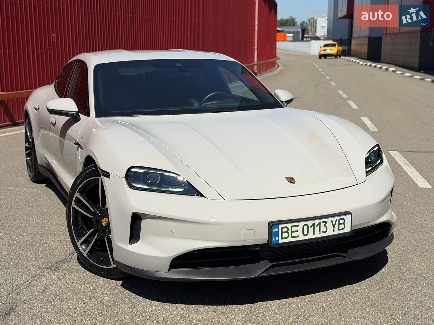 Porsche Taycan 2025 VIN WP0ZZZY11SSA03272 фото оголошення 5 з 18