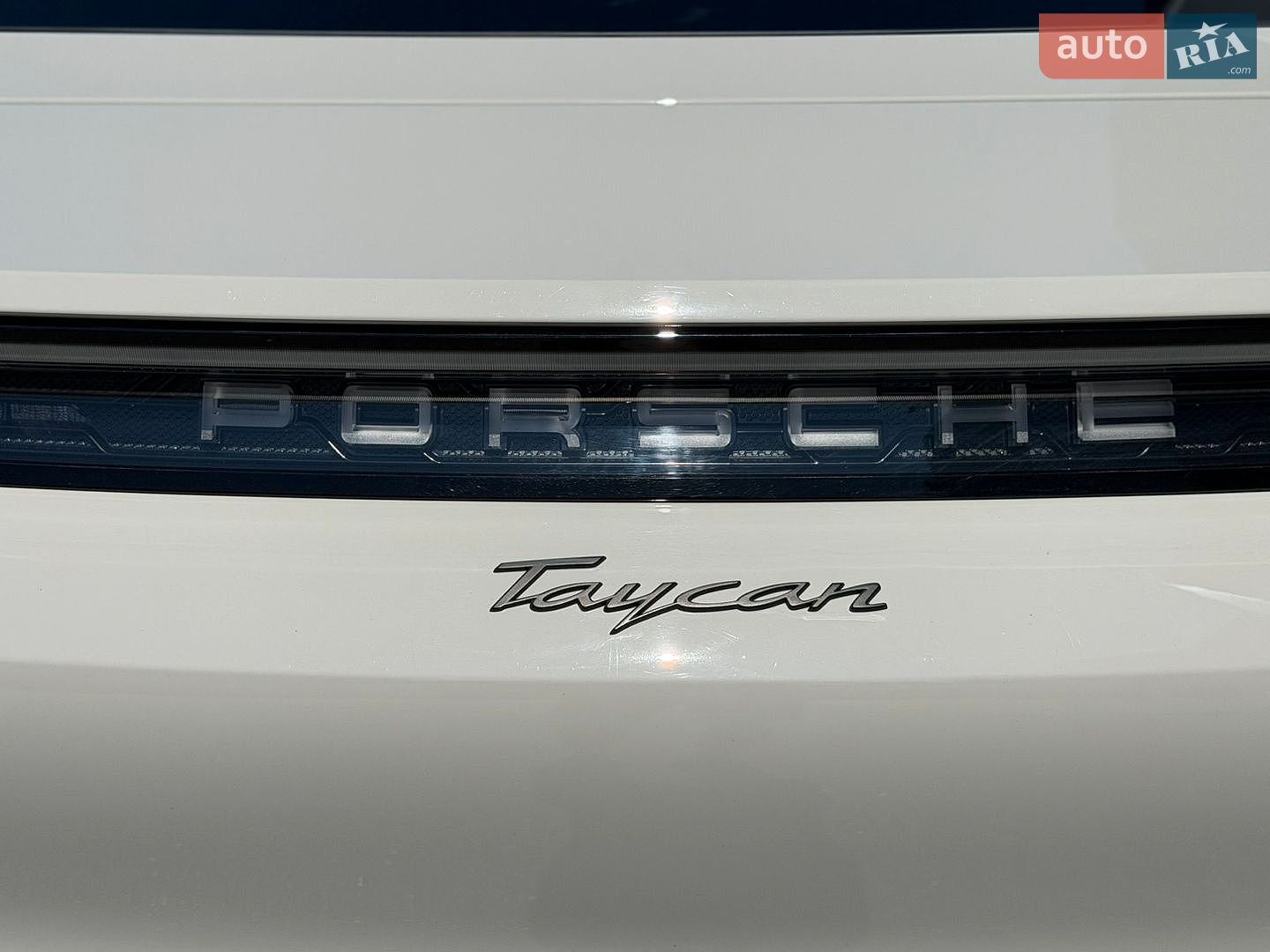 Porsche Taycan 2025 VIN WP0ZZZY11SSA03272 фото оголошення 9 з 18