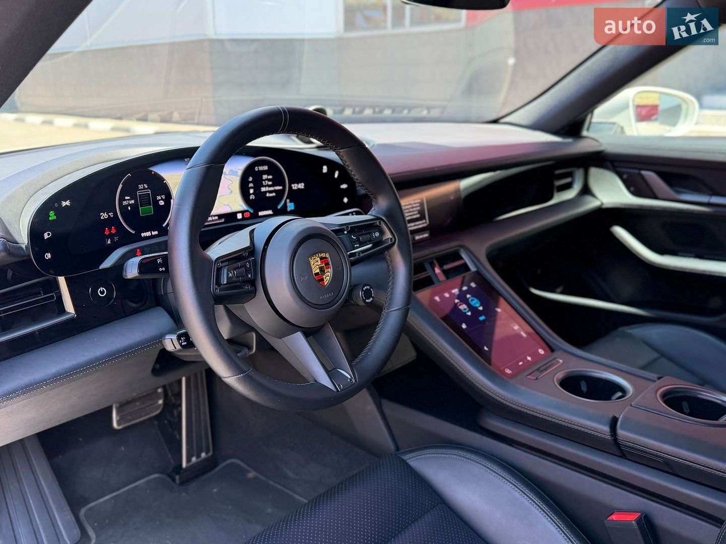 Porsche Taycan 2025 VIN WP0ZZZY11SSA03272 фото оголошення 12 з 18