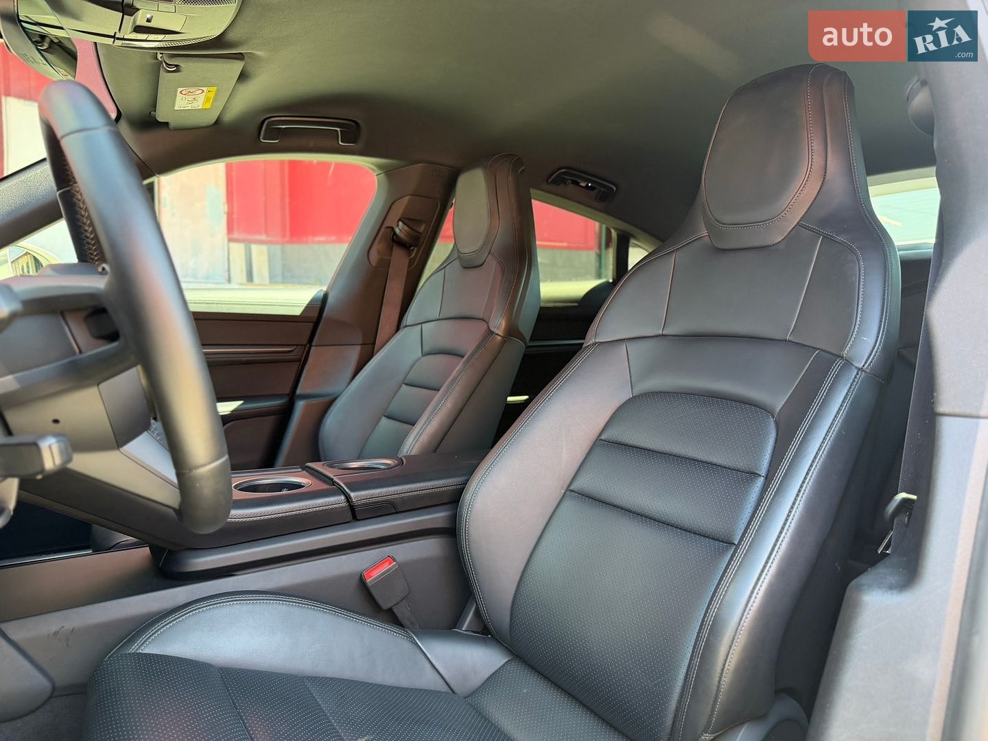 Porsche Taycan 2025 VIN WP0ZZZY11SSA03272 фото оголошення 15 з 18