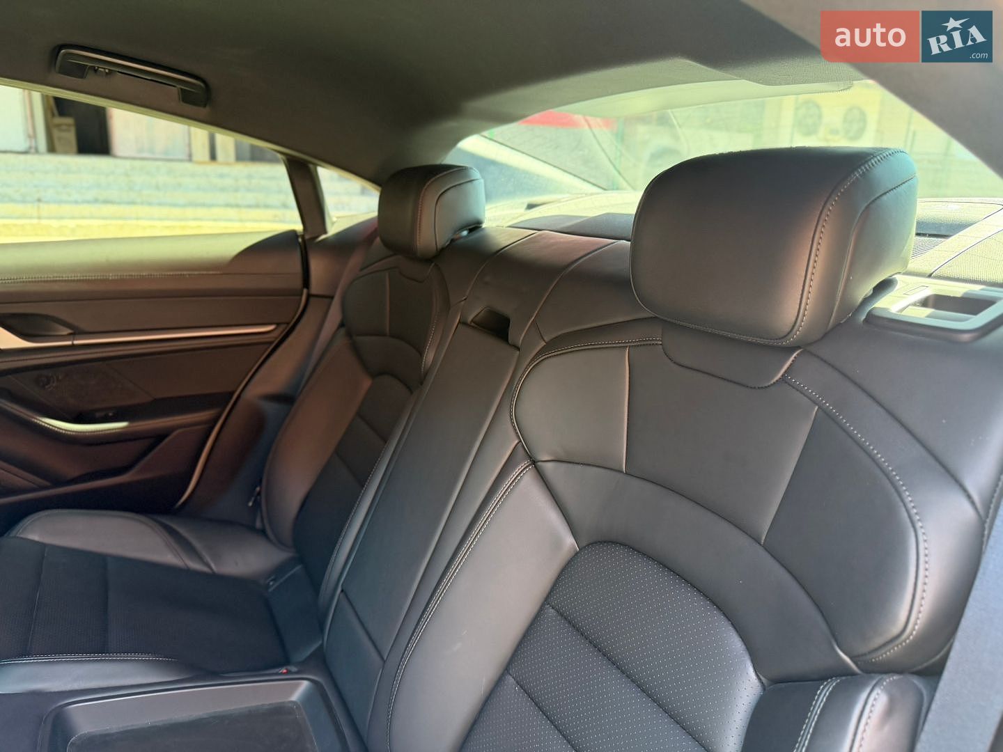 Porsche Taycan 2025 VIN WP0ZZZY11SSA03272 фото оголошення 18 з 18