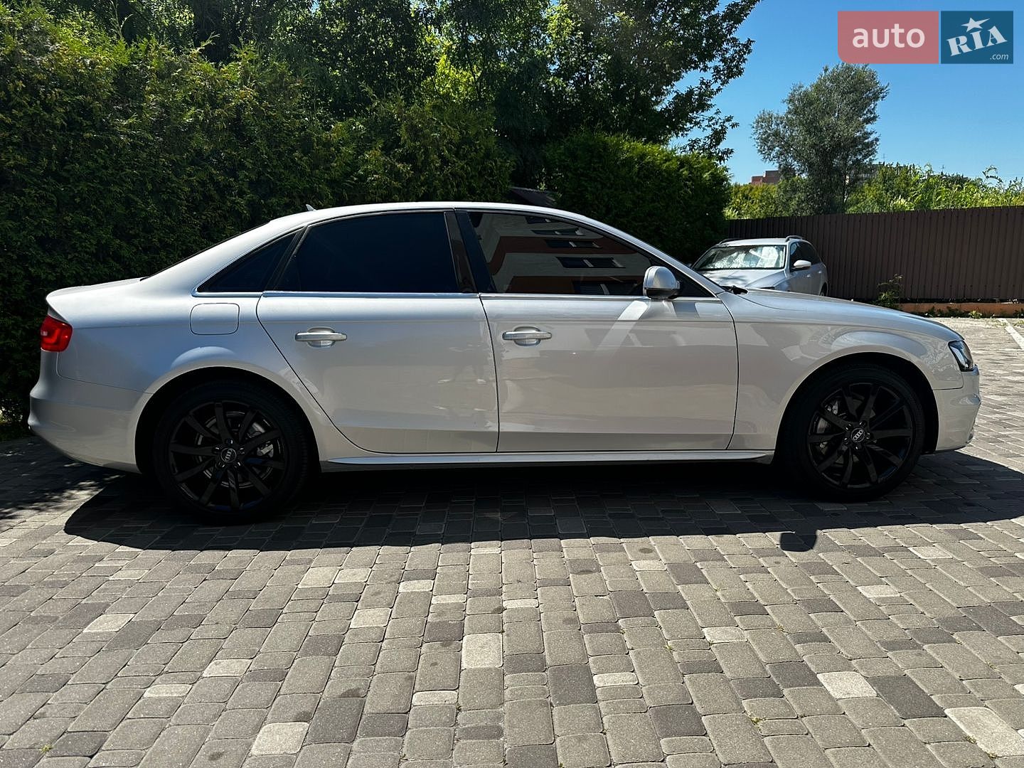Audi A4 2013 VIN WAUBFAFL1EN015273 фото оголошення 5 з 31