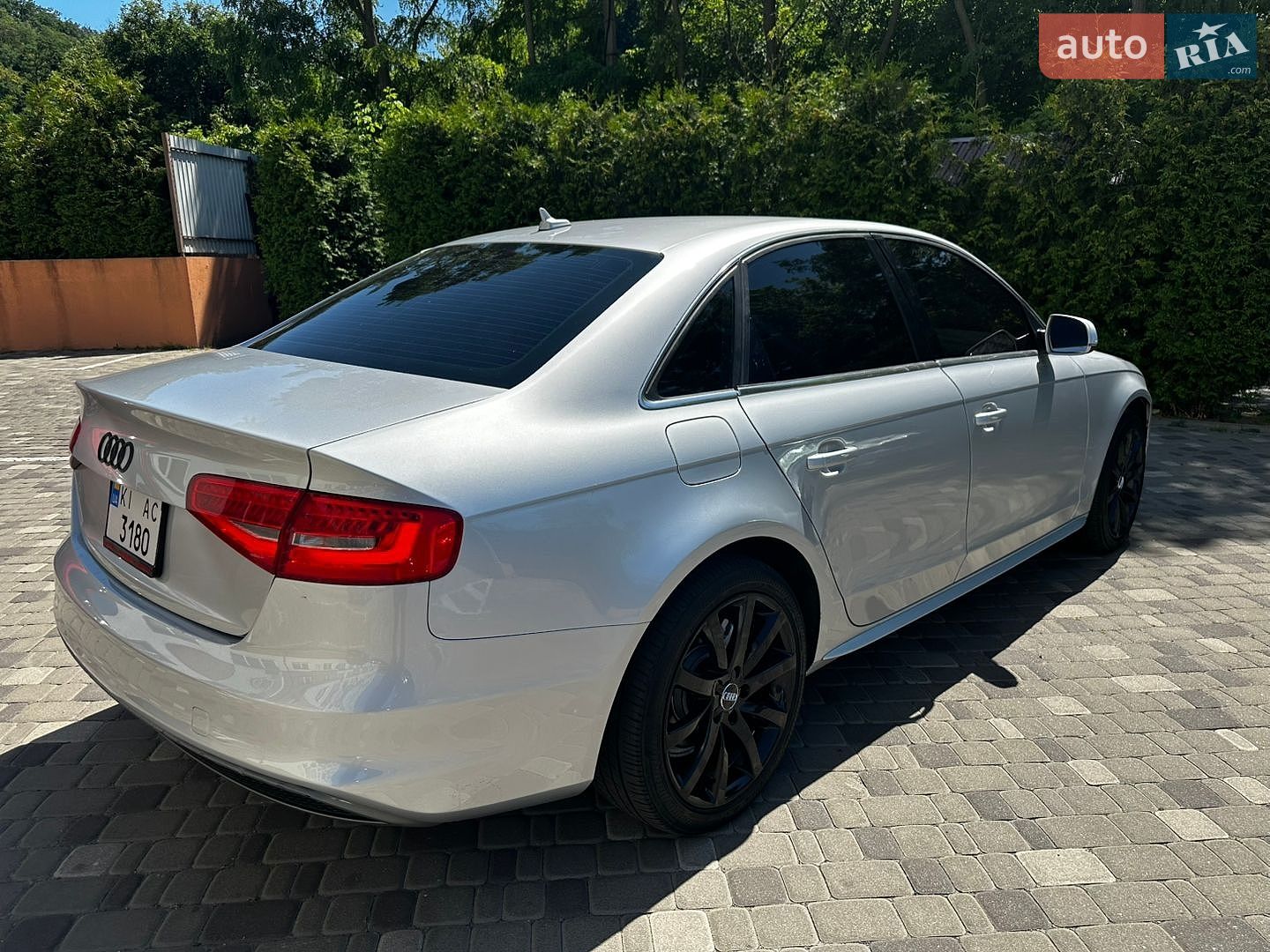 Audi A4 2013 VIN WAUBFAFL1EN015273 фото оголошення 6 з 31