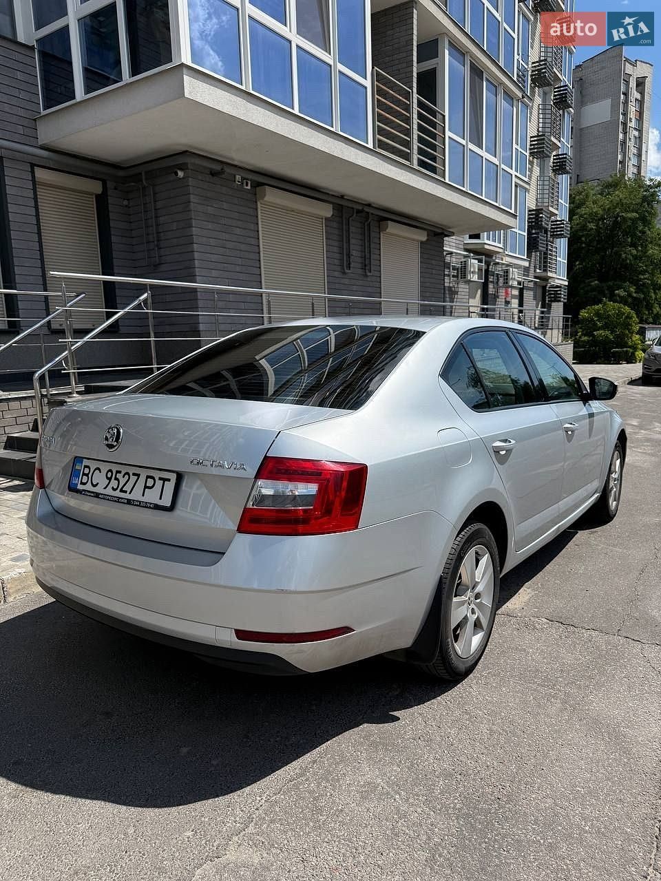Skoda Octavia 2018 VIN TMBAN2NE6KB006575 фото оголошення 6 з 17