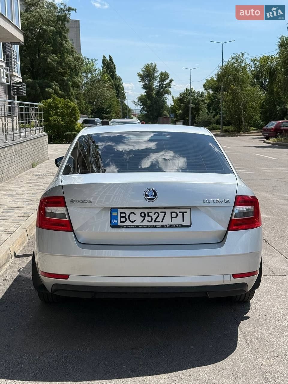 Skoda Octavia 2018 VIN TMBAN2NE6KB006575 фото оголошення 7 з 17