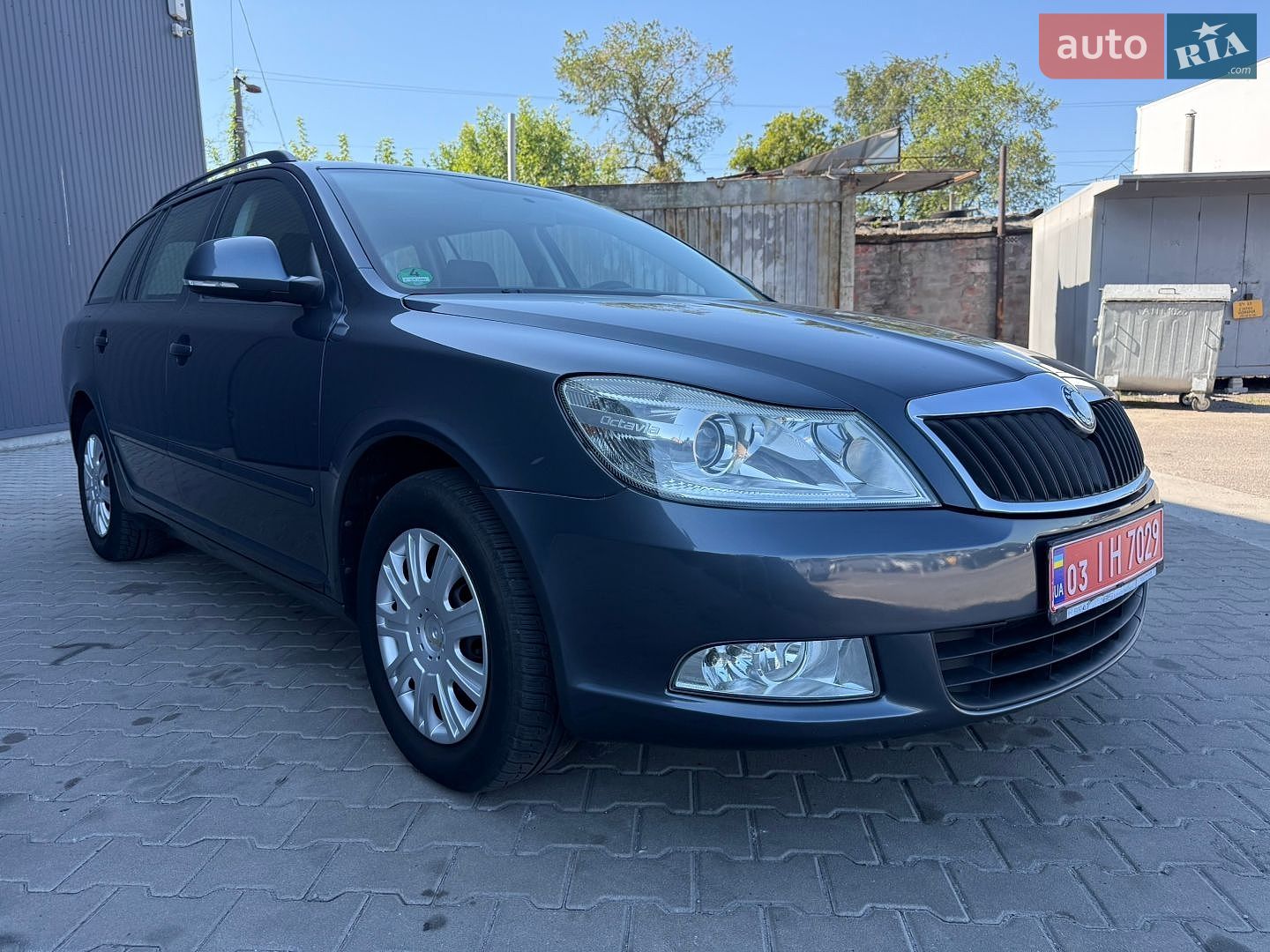 Skoda Octavia 2010 VIN TMBHX61Z9A2020090 фото оголошення 3 з 24