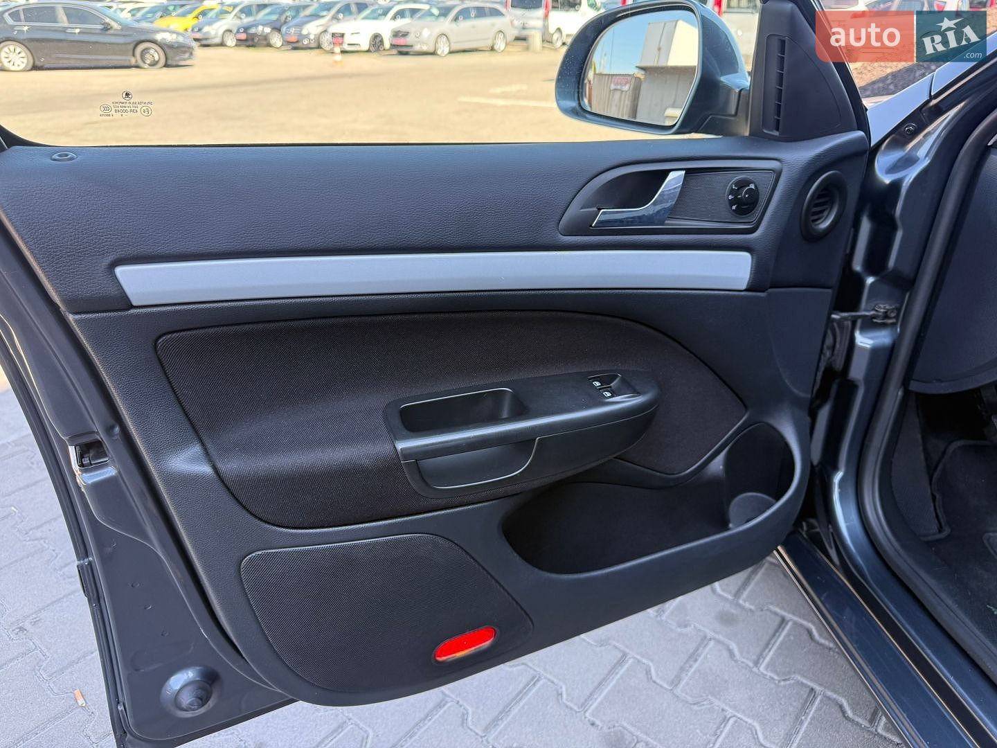Skoda Octavia 2010 VIN TMBHX61Z9A2020090 фото оголошення 13 з 24