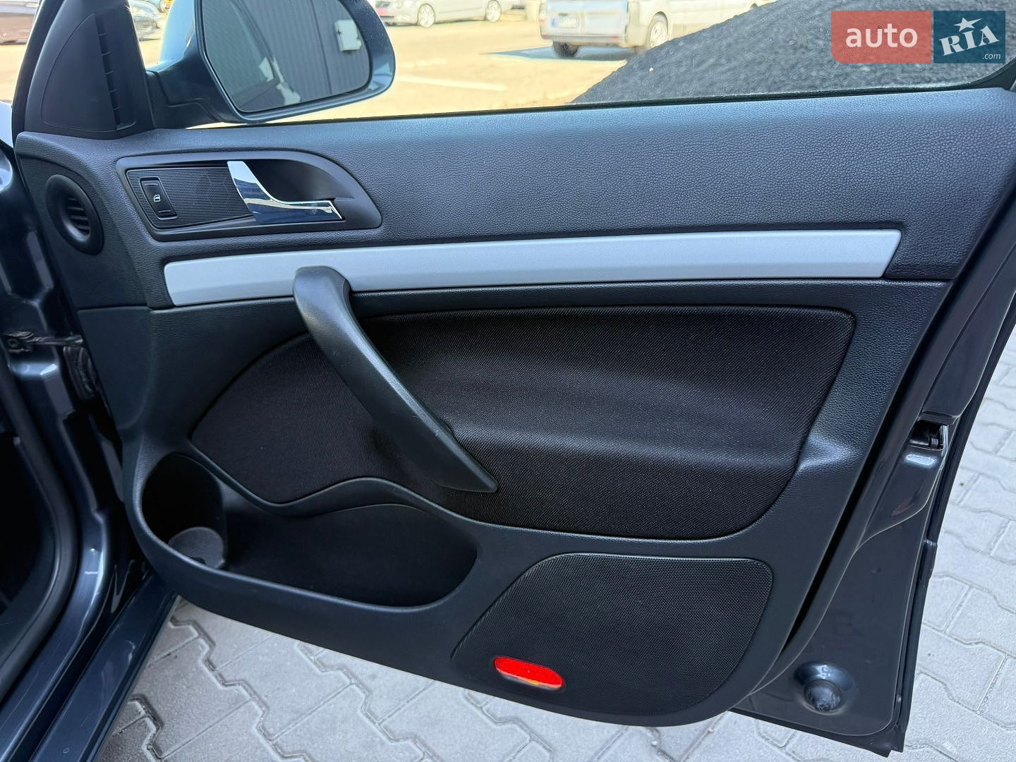 Skoda Octavia 2010 VIN TMBHX61Z9A2020090 фото оголошення 18 з 24