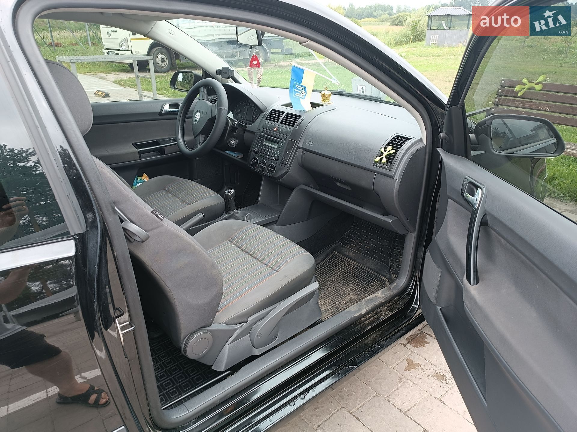 Volkswagen Polo 2006 VIN WVWZZZ9NZ7D037850 фото оголошення 10 з 17