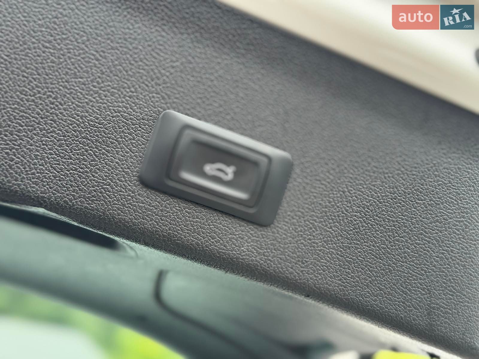 Audi A4 Allroad 2012 VIN WA1VFAFL8DA126676 фото оголошення 9 з 20