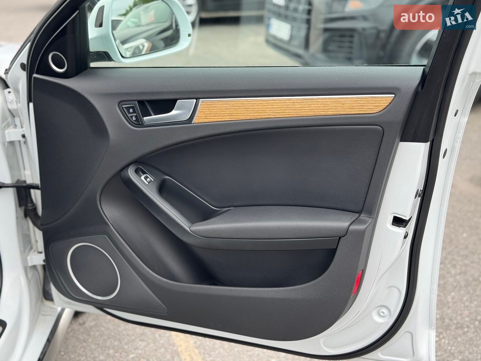 Audi A4 Allroad 2012 VIN WA1VFAFL8DA126676 фото оголошення 16 з 20