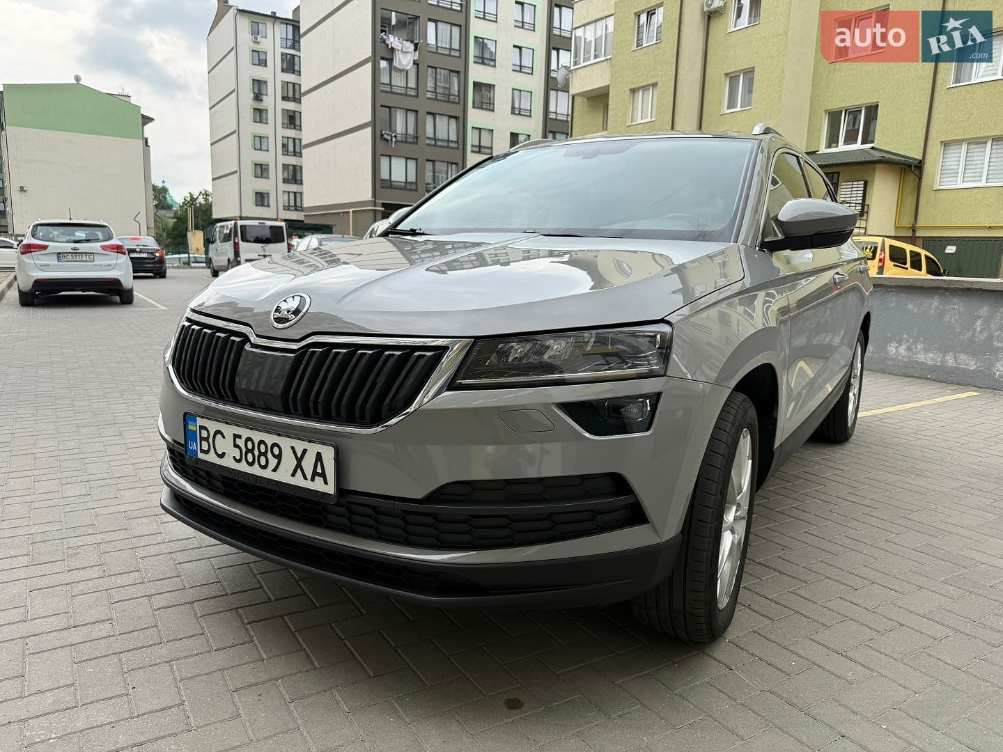 Skoda Karoq 2020 VIN TMBJG7NU6L5028767 фото оголошення 4 з 38