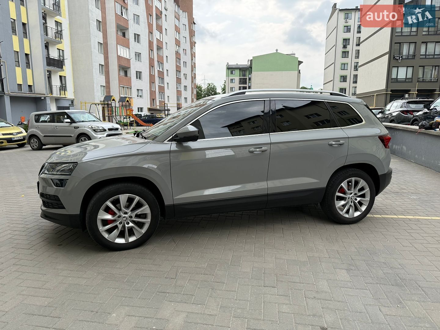 Skoda Karoq 2020 VIN TMBJG7NU6L5028767 фото оголошення 5 з 38