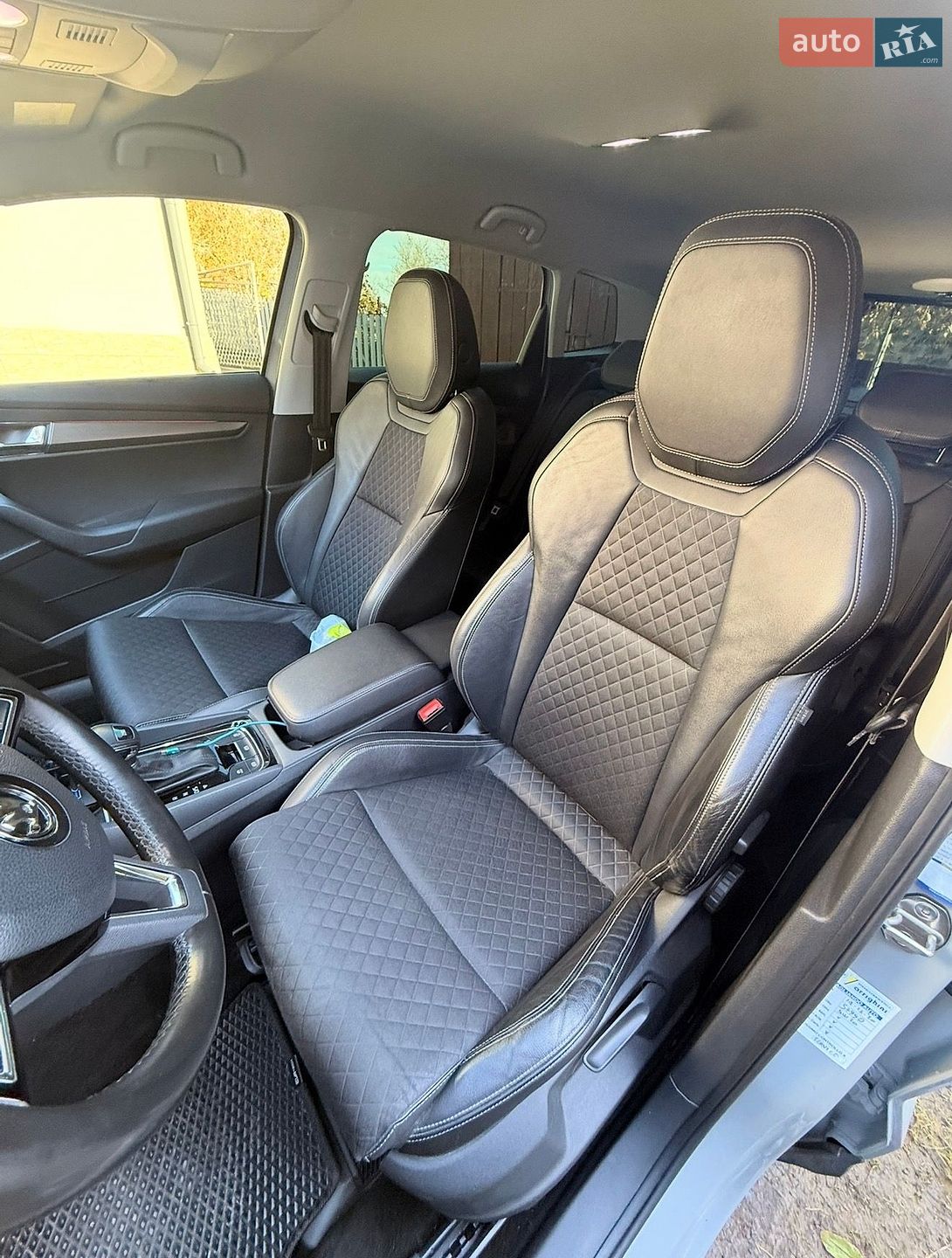 Skoda Karoq 2020 VIN TMBJG7NU6L5028767 фото оголошення 11 з 38