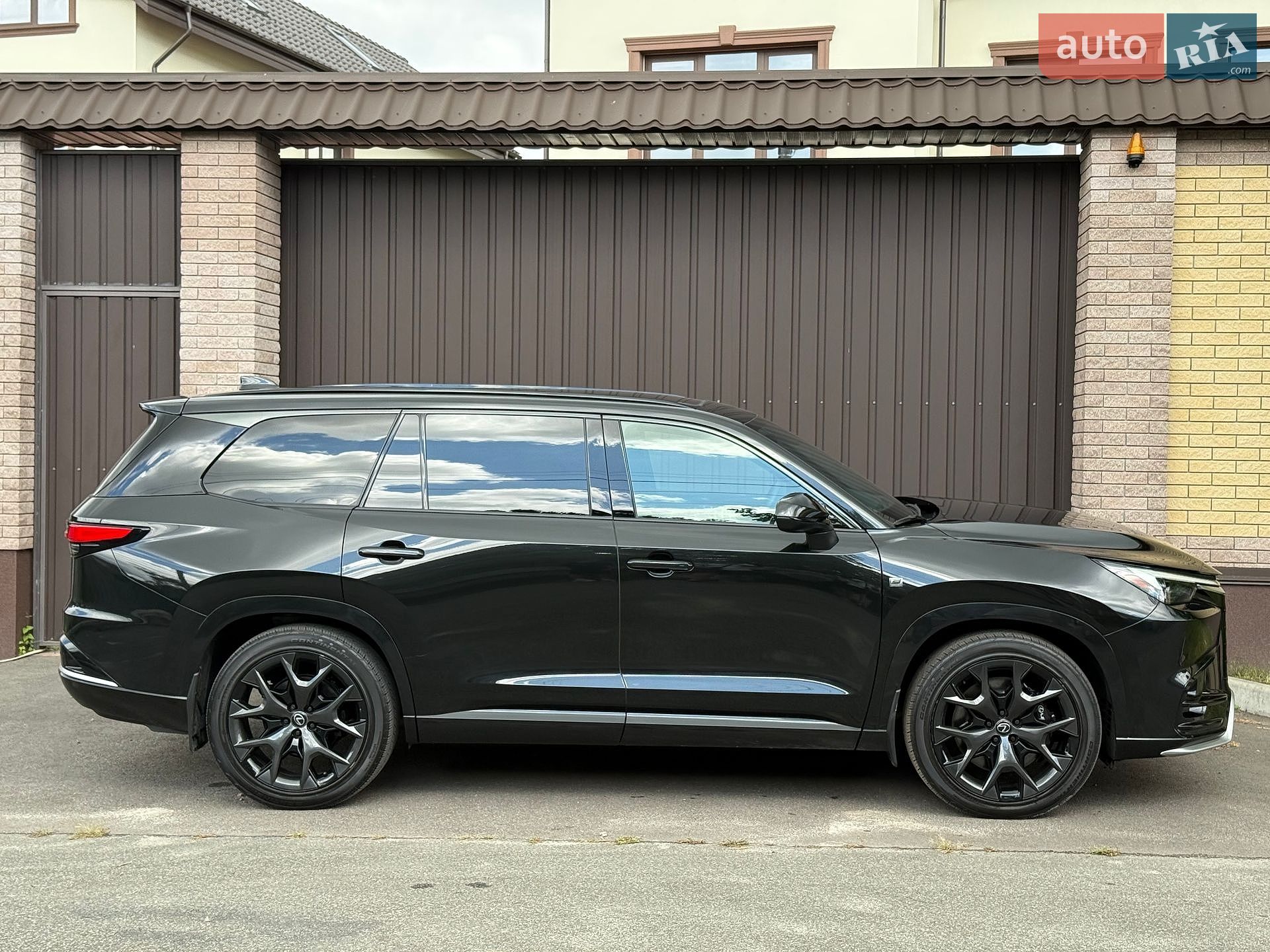Lexus TX 2024 VIN 5TDABAB60RS004436 фото оголошення 6 з 28