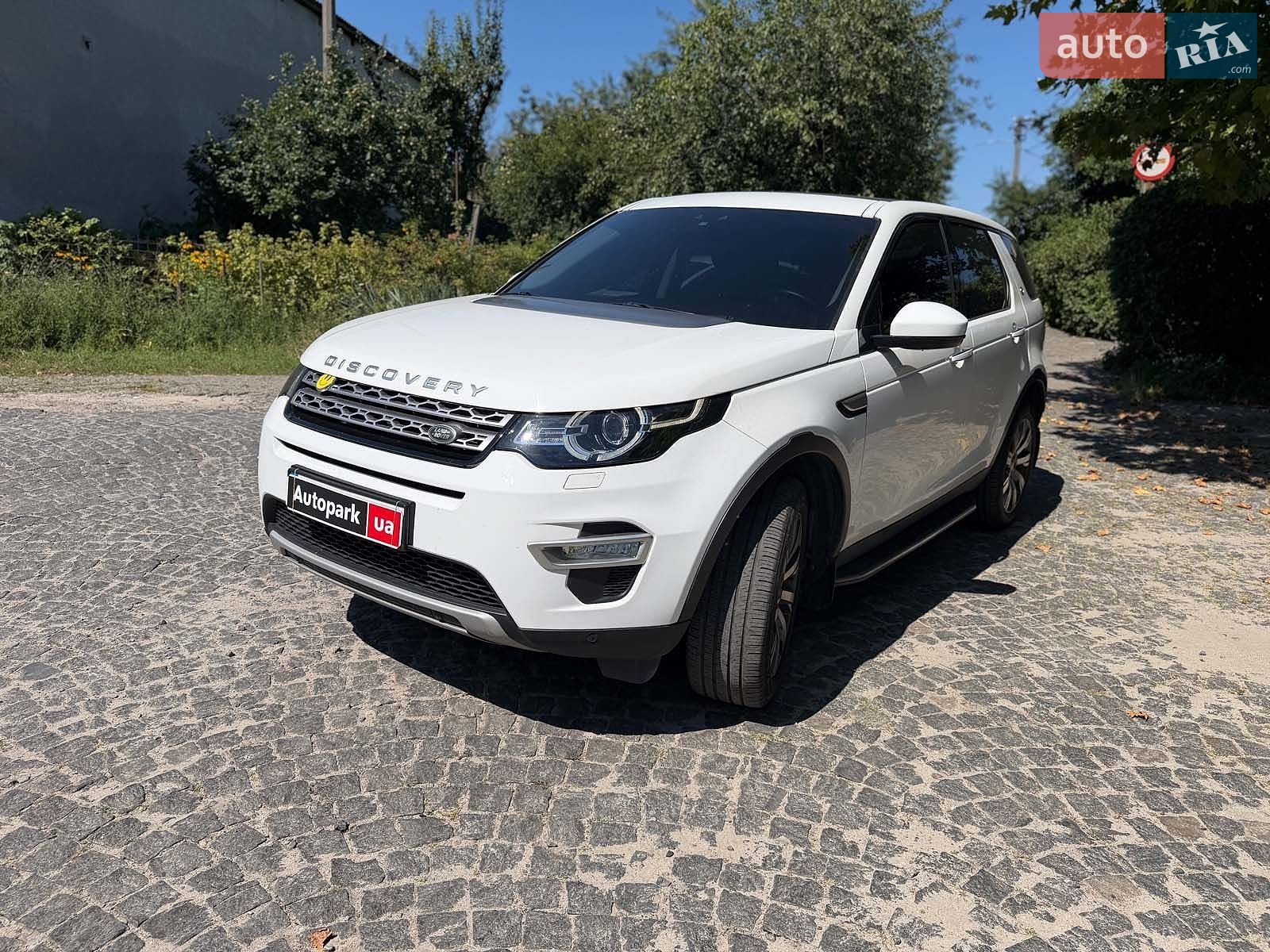 Land Rover Discovery 2017 VIN SALCA2BN2JH744936 фото оголошення 2 з 28