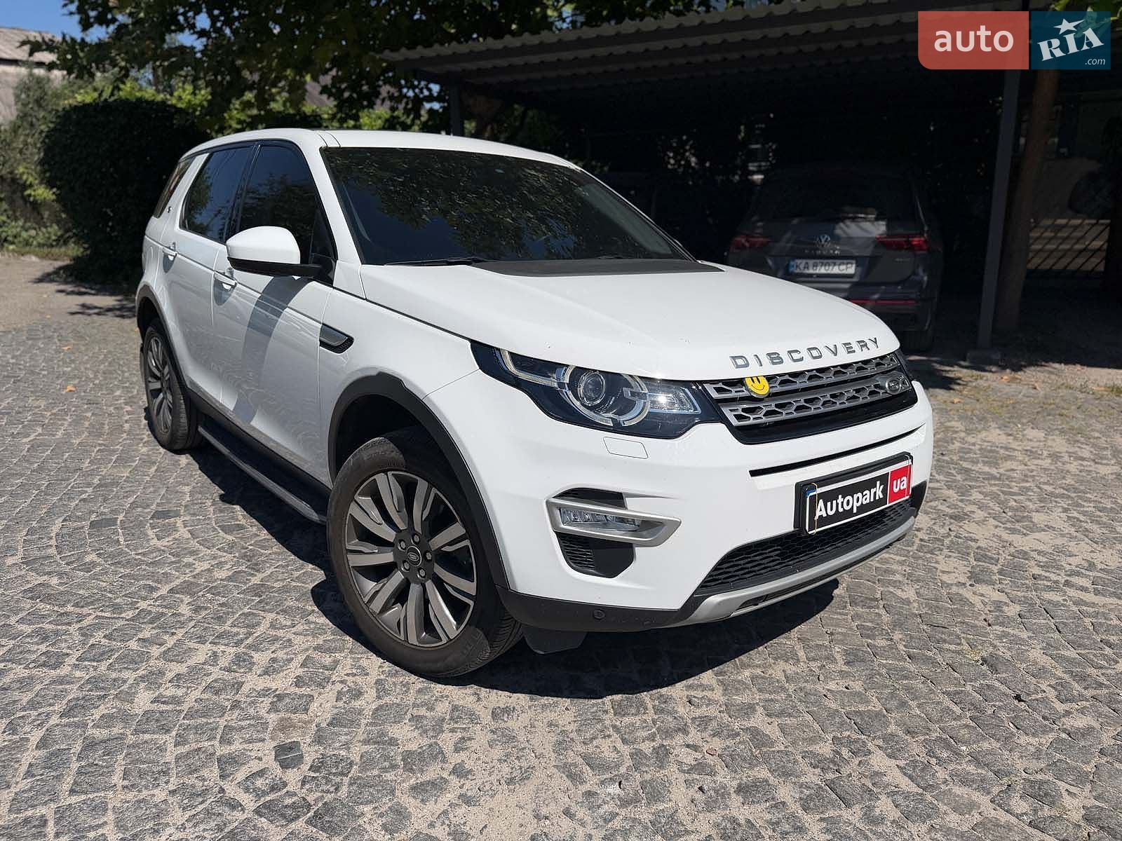 Land Rover Discovery 2017 VIN SALCA2BN2JH744936 фото оголошення 3 з 28