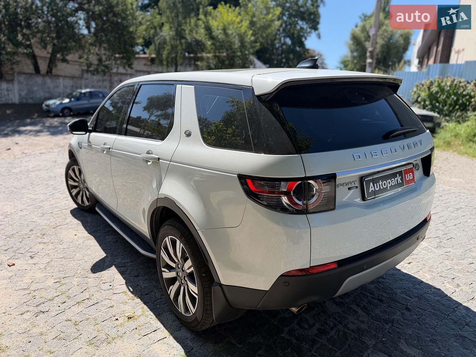 Land Rover Discovery 2017 VIN SALCA2BN2JH744936 фото оголошення 9 з 28