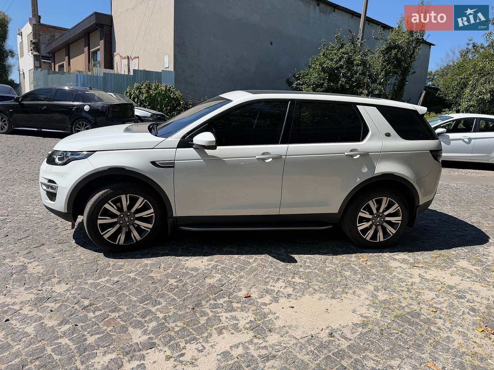 Land Rover Discovery 2017 VIN SALCA2BN2JH744936 фото оголошення 11 з 28