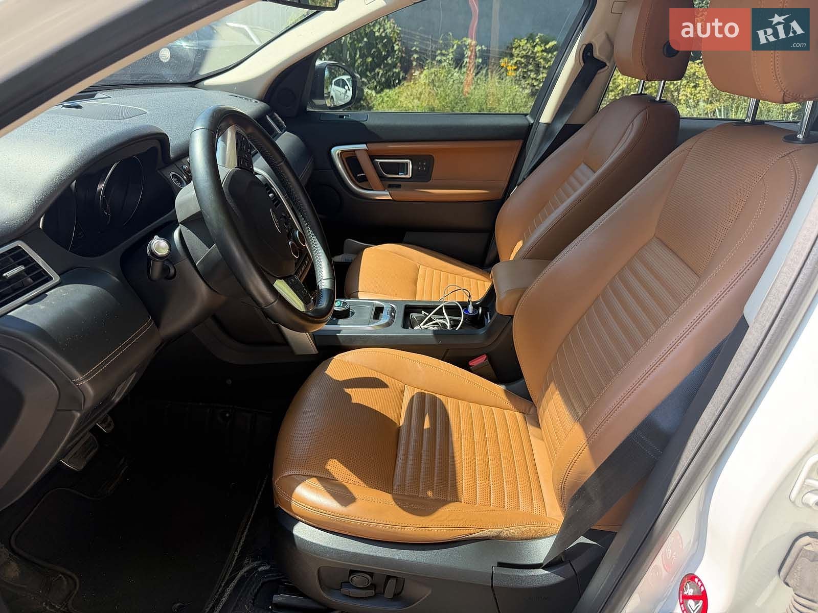 Land Rover Discovery 2017 VIN SALCA2BN2JH744936 фото оголошення 16 з 28