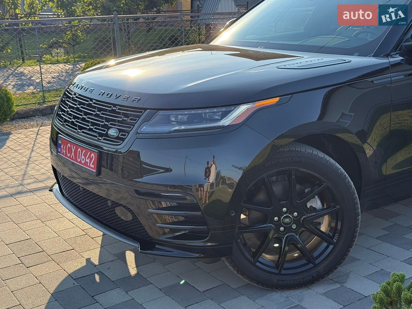 Land Rover Range Rover Velar 2025 VIN SALYL2EXXTA818032 фото оголошення 6 з 82