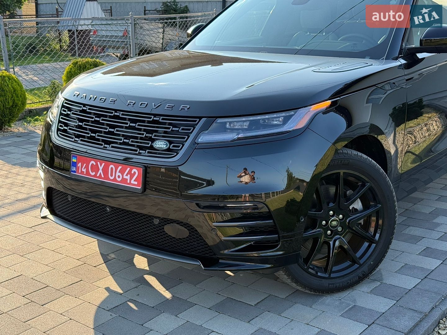 Land Rover Range Rover Velar 2025 VIN SALYL2EXXTA818032 фото оголошення 7 з 82