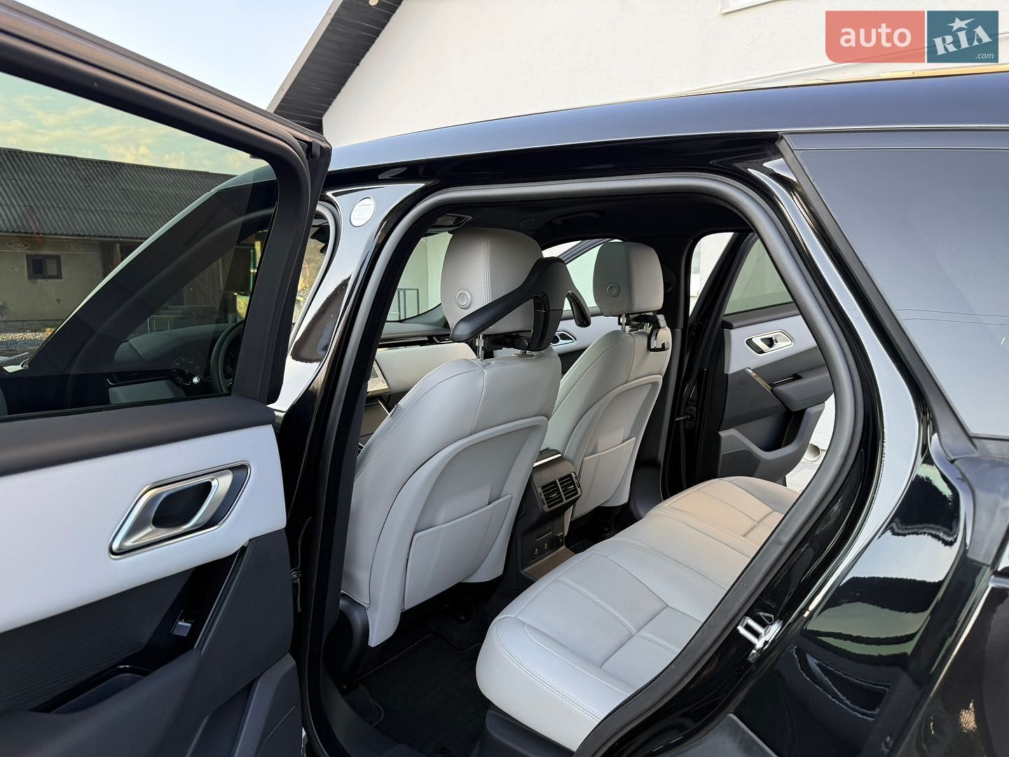 Land Rover Range Rover Velar 2025 VIN SALYL2EXXTA818032 фото оголошення 56 з 82