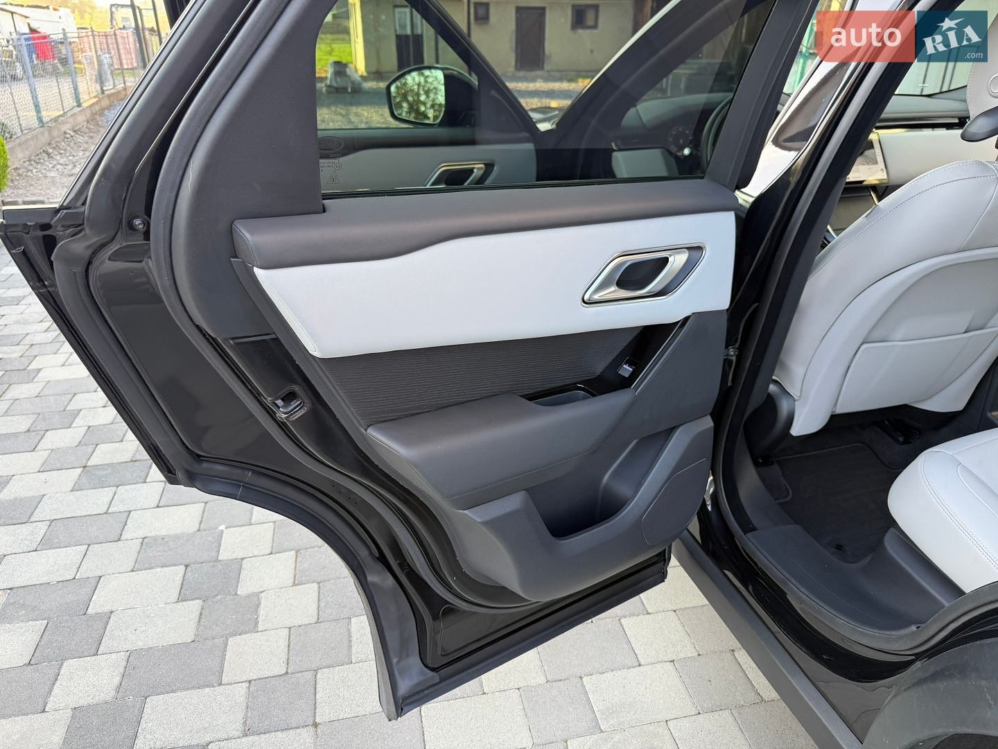 Land Rover Range Rover Velar 2025 VIN SALYL2EXXTA818032 фото оголошення 57 з 82