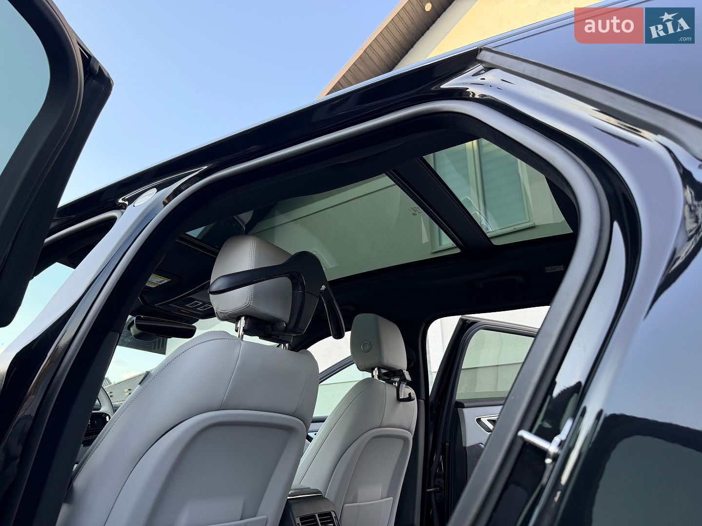 Land Rover Range Rover Velar 2025 VIN SALYL2EXXTA818032 фото оголошення 58 з 82