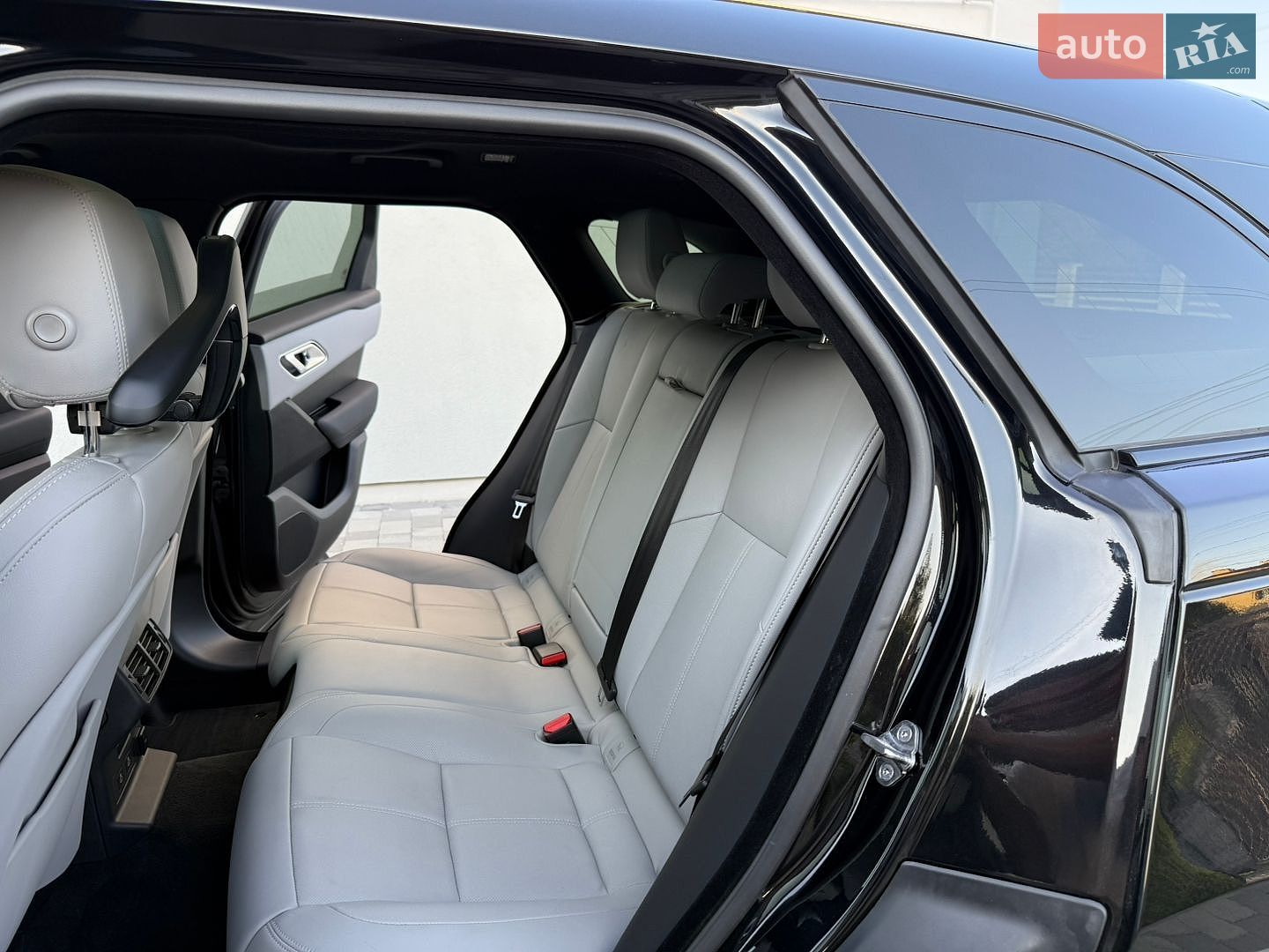 Land Rover Range Rover Velar 2025 VIN SALYL2EXXTA818032 фото оголошення 66 з 82