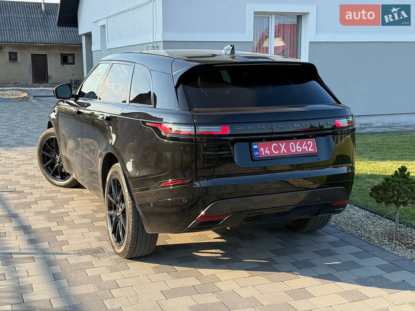 Land Rover Range Rover Velar 2025 VIN SALYL2EXXTA818032 фото оголошення 69 з 82