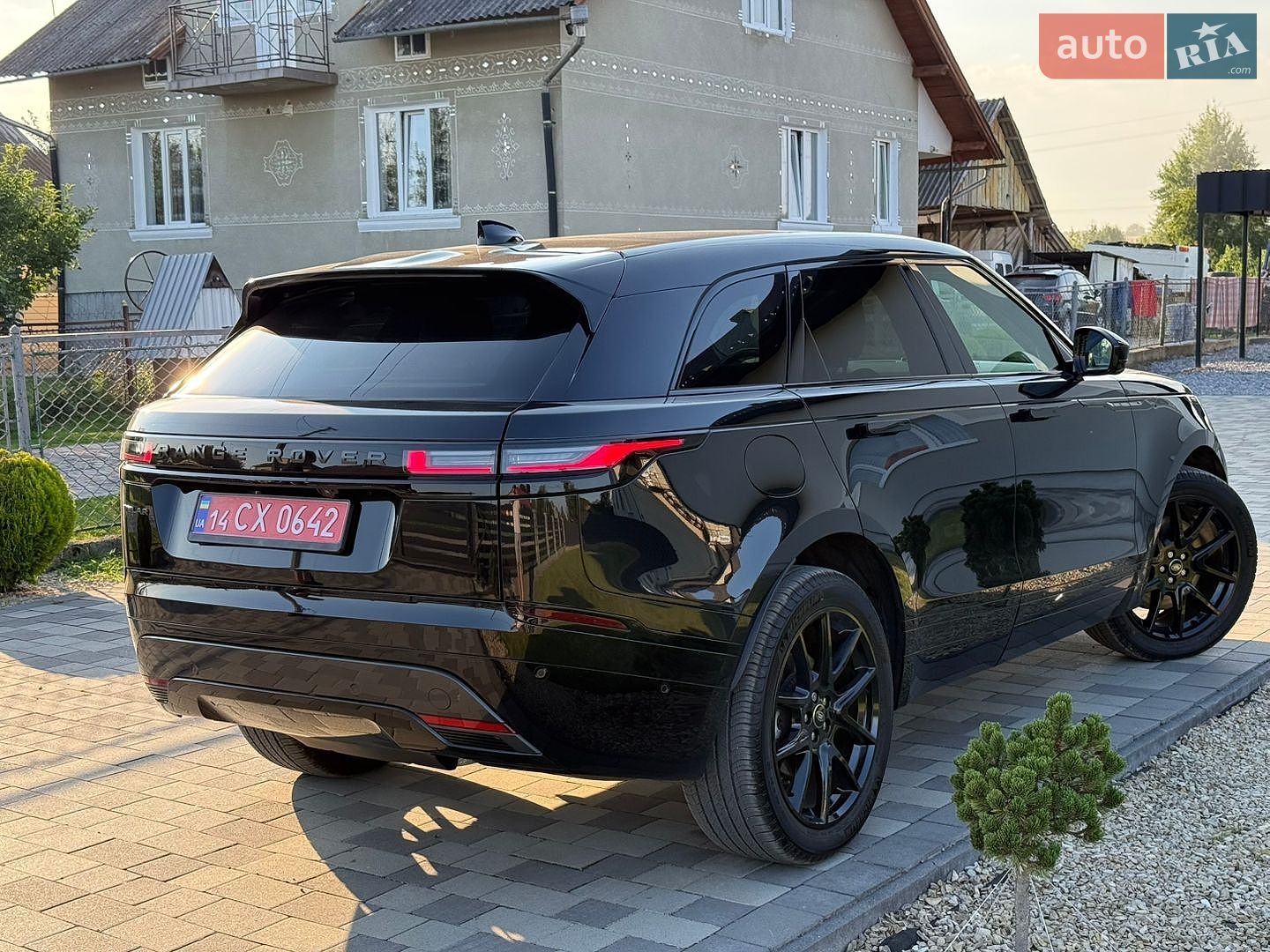 Land Rover Range Rover Velar 2025 VIN SALYL2EXXTA818032 фото оголошення 71 з 82
