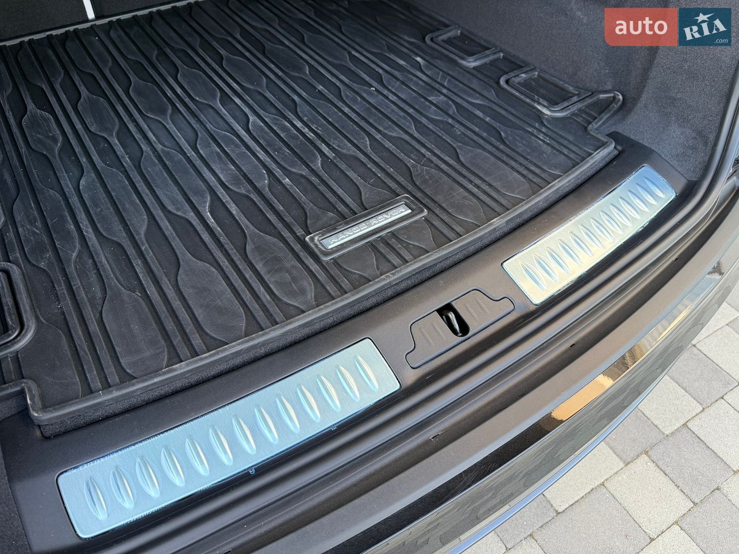Land Rover Range Rover Velar 2025 VIN SALYL2EXXTA818032 фото оголошення 80 з 82