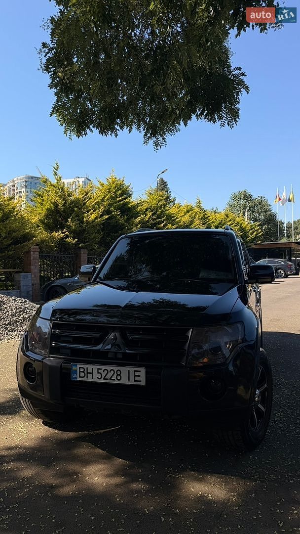 Mitsubishi Pajero Wagon 2008 VIN JMYLYV98W8J001600 фото оголошення 6 з 9